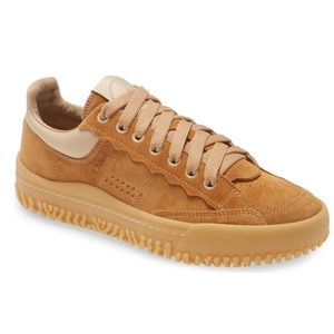 NIB $595 Chloé Franckie Low Top Sneaker (Women) in size 37!